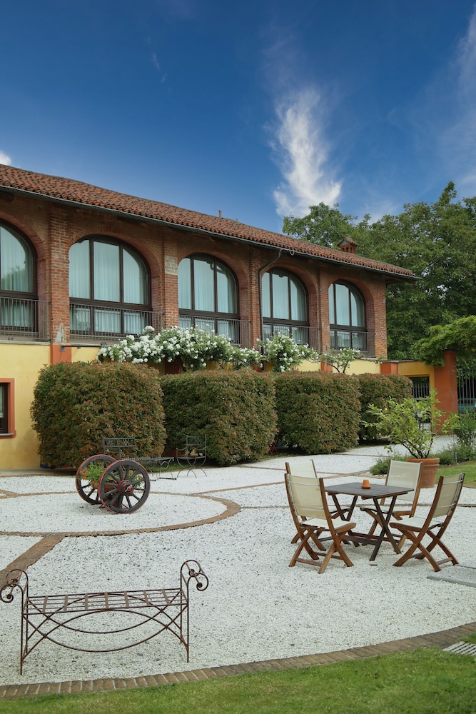 Tenuta La Cascinetta 50/52