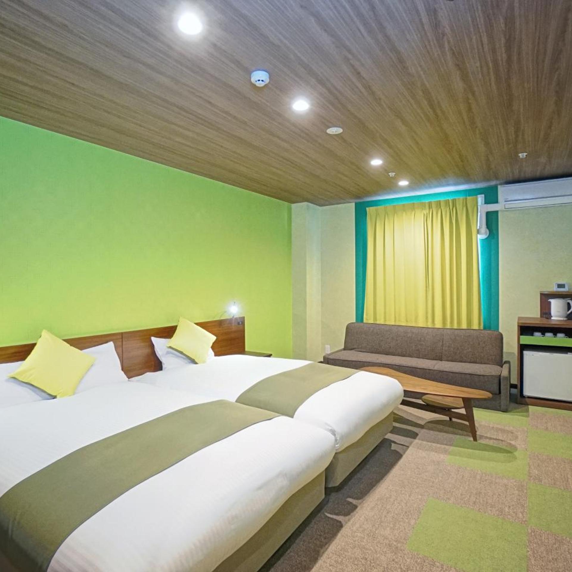 SUPERIOR, TWIN BEDS