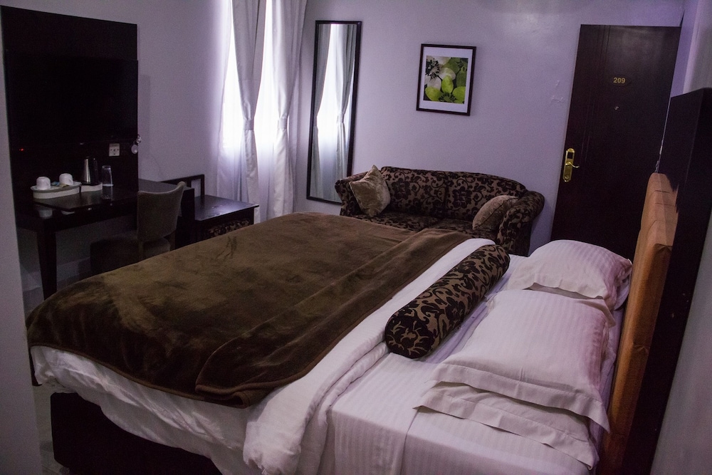 Best Western Starfire Hotel 28/75