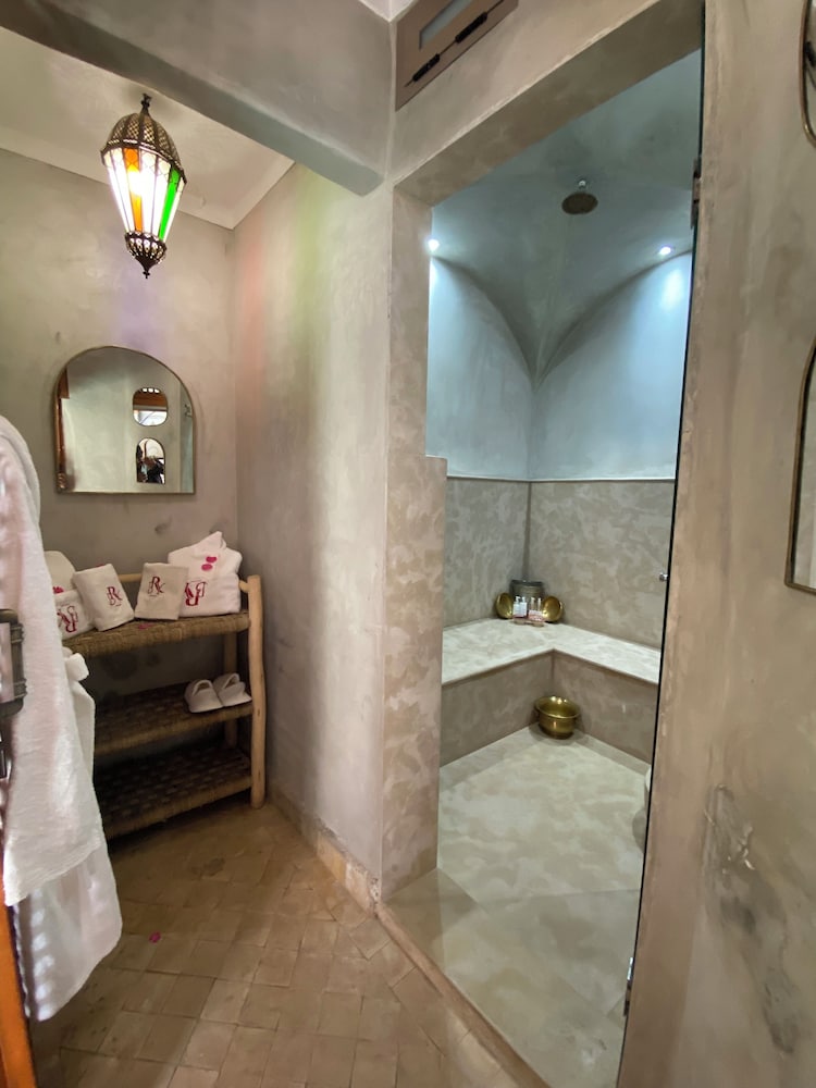 Riad BAB YACOUT PISCINE and SPA 29/50