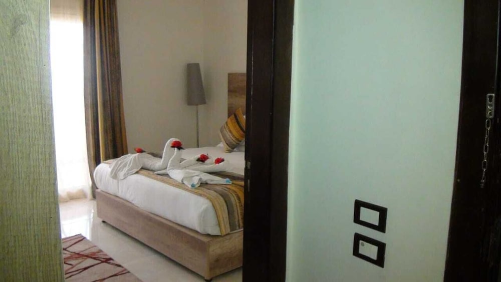 Jewel San Stefano Hotel 9/37