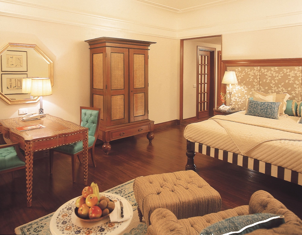 Oberoi Amarvilas 19/73