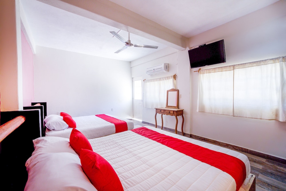 OYO Hotel Posada Lys Zihuatanejo 9/35