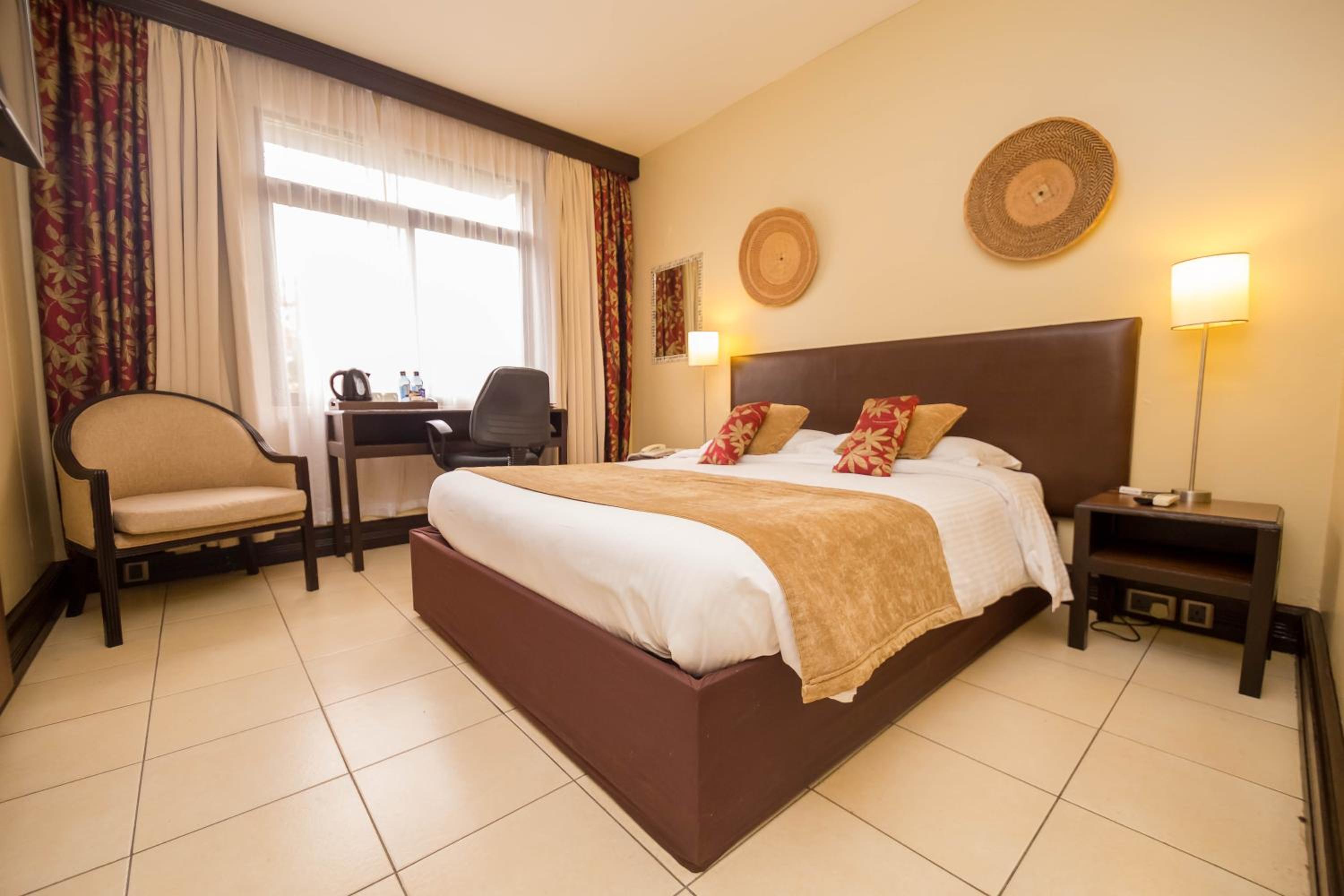 غرفة قياسية بسرير مزدوج، Muthu Silver Springs Hotel Nairobi 7/10