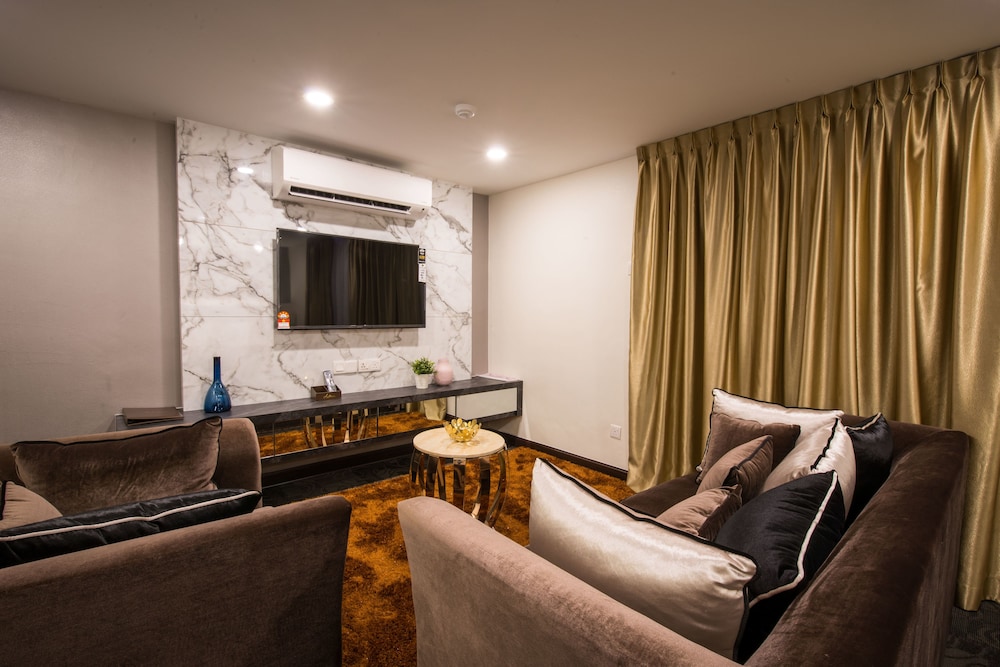 Asiatic Hotel 28/50