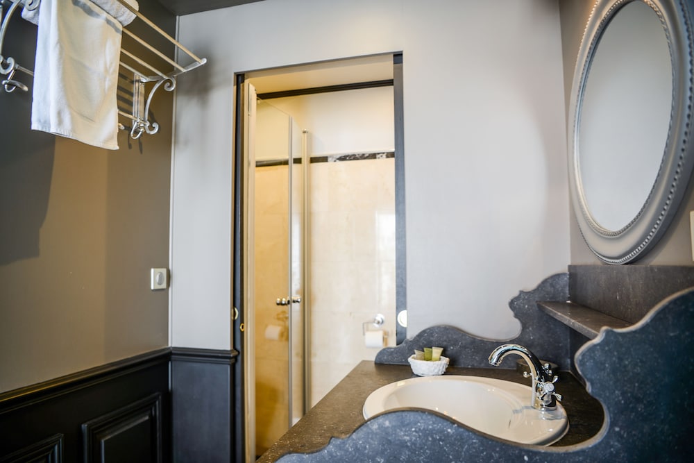 Hôtel Villa-Lamartine 24/69