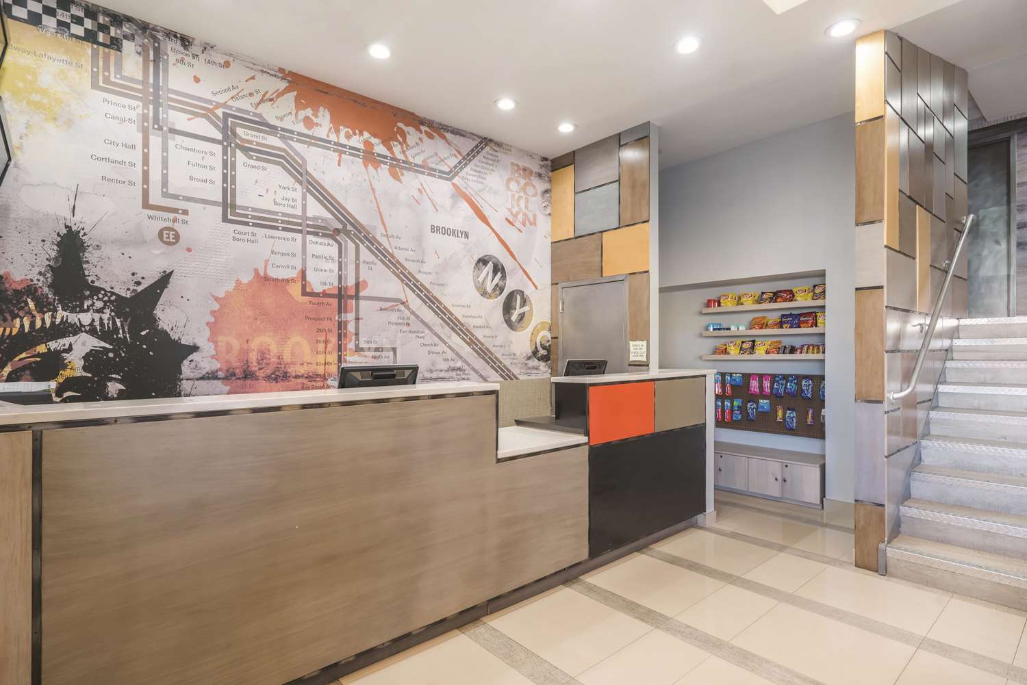 La Quinta Inn & Suites by Wyndham Brooklyn Downtown 5/24