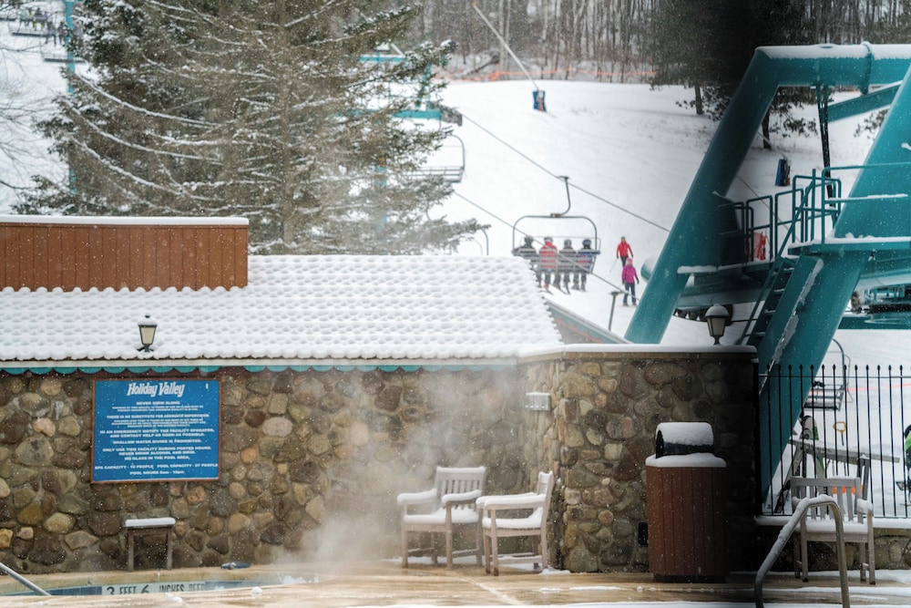 The Inn at Holiday Valley 49/50