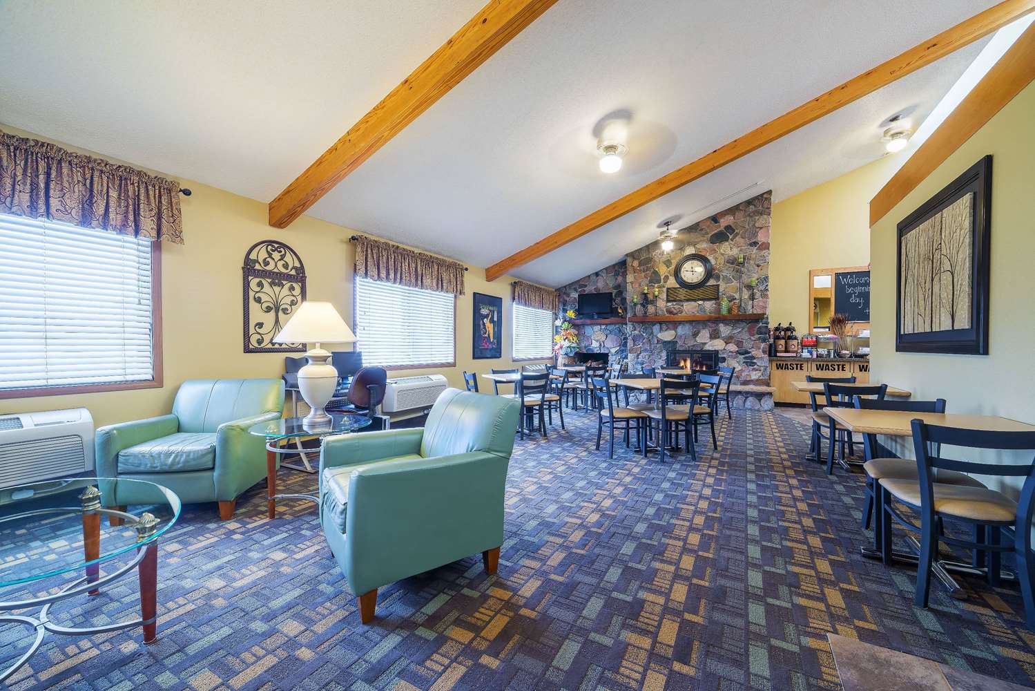 AmericInn by Wyndham Sioux Falls 27/38