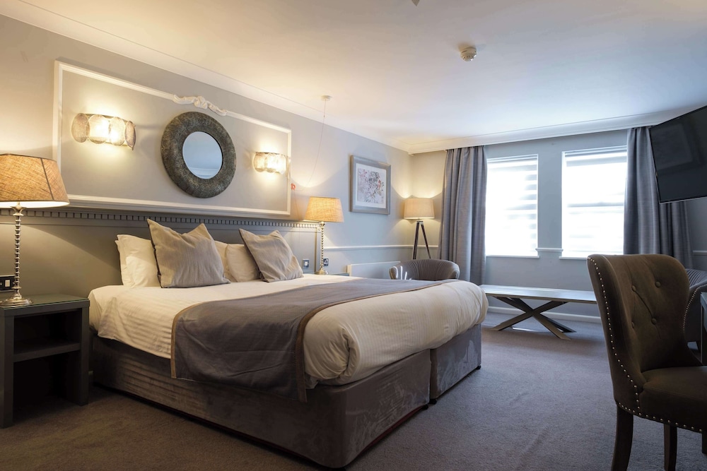 Superior, Convertible Double Bed, Accessible