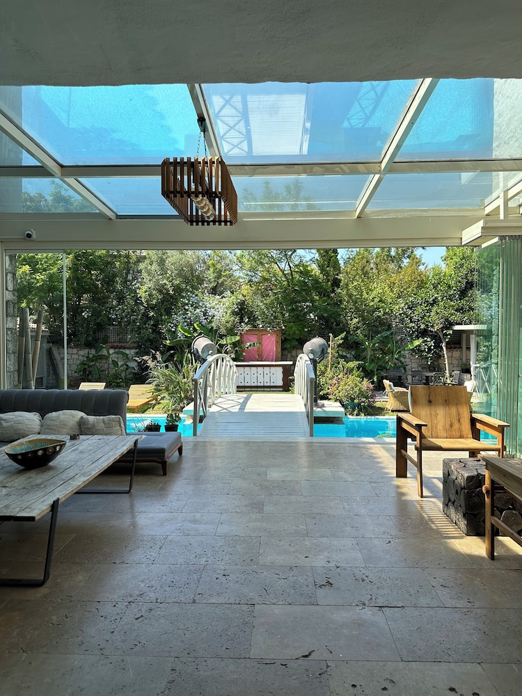 Argente Alacati Adults Only 23/31
