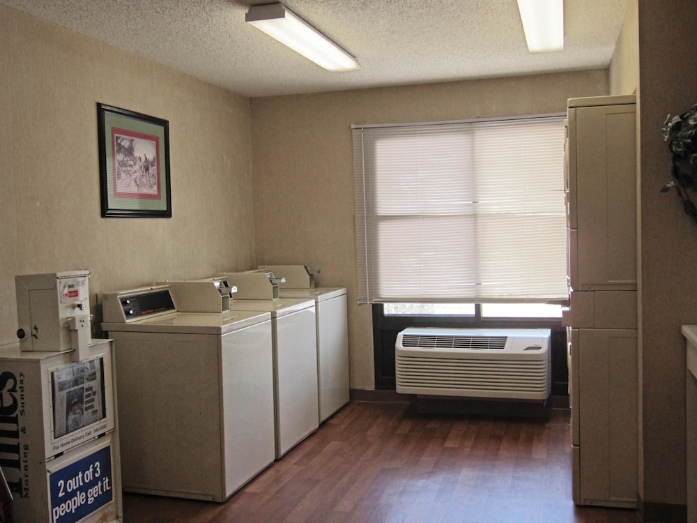 Extended Stay America - El Paso - West 33/54