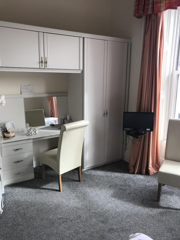 Dorstan Guest House 22/72