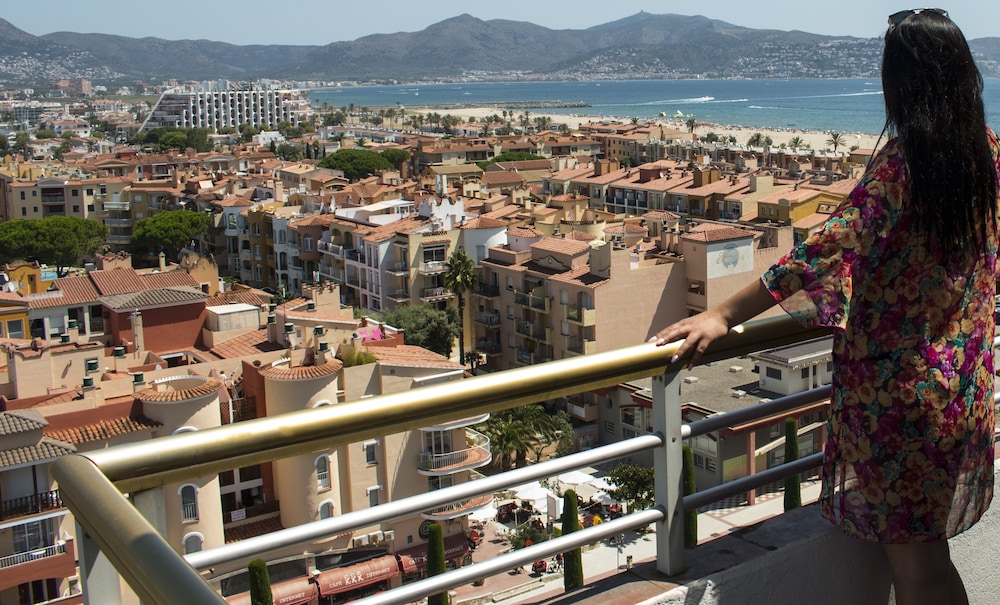 Xons Platja Hotel Apartaments 32/73