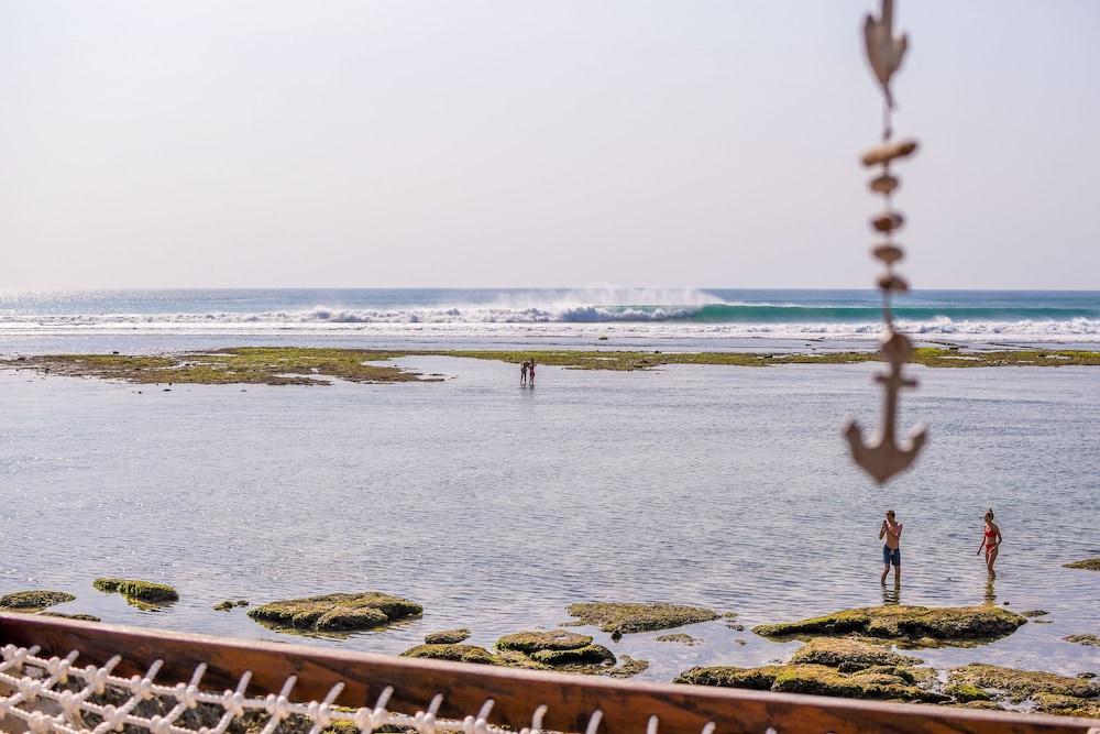 Le Cliff Bali 40/79