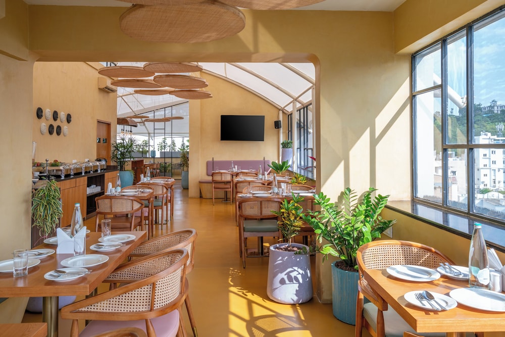 Serenity Inn La Serene 49/56