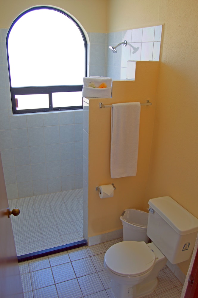 Sunrock Hotel & Suites 49/50