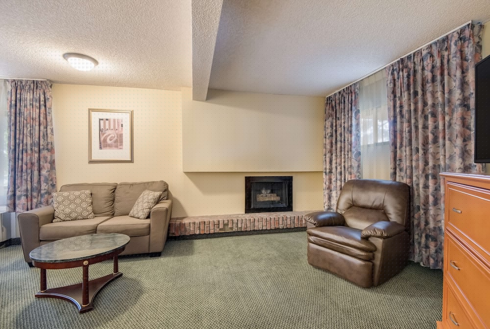 SureStay Plus Hotel by Best Western Reno Airport 56/91