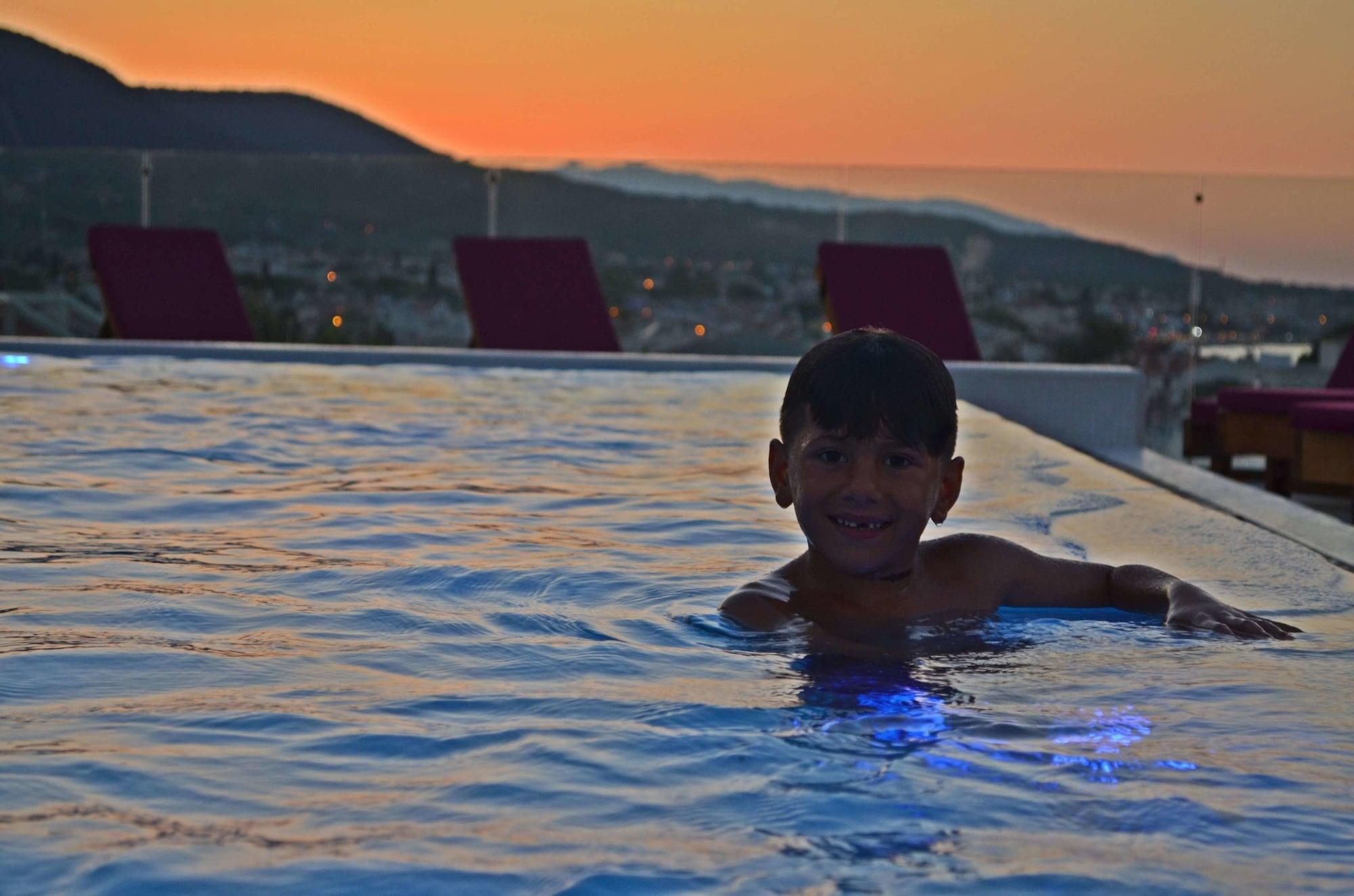 Ferush Otel 47/50