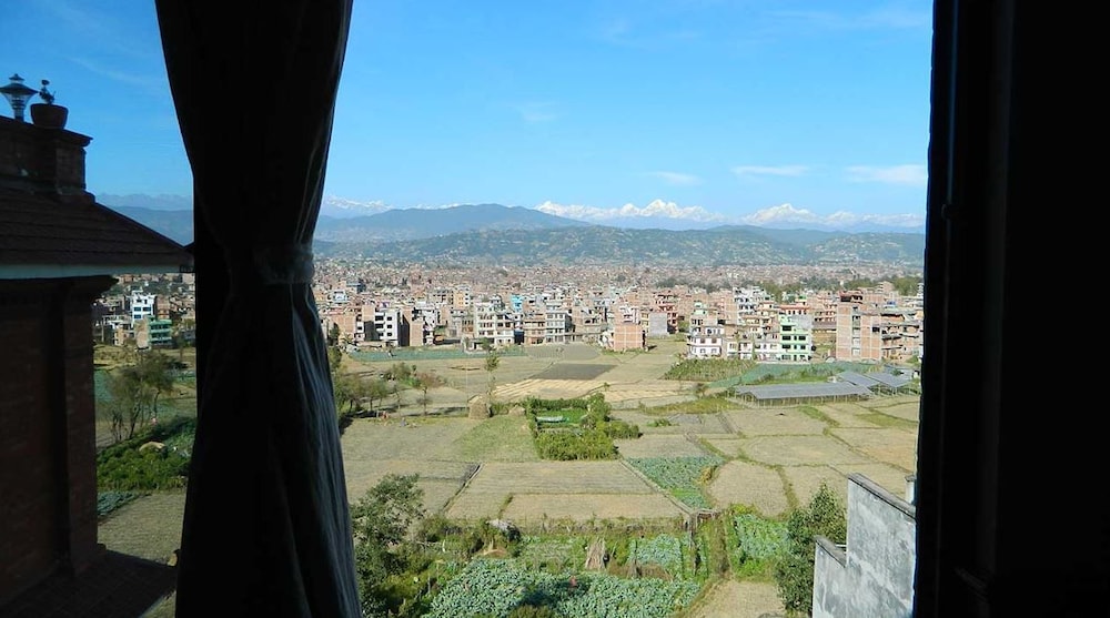 Bhaktapur Paradise Hotel 35/40