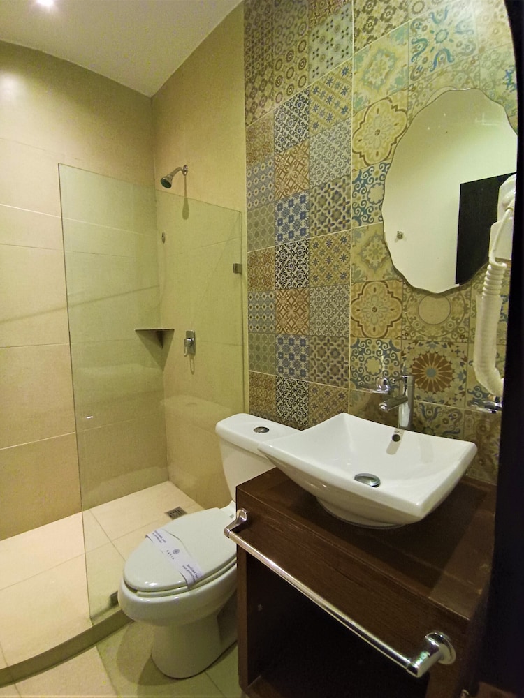 Hotel Merida 70/70