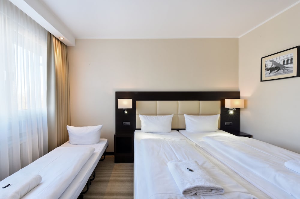 Hotel am Karlstor 11/37
