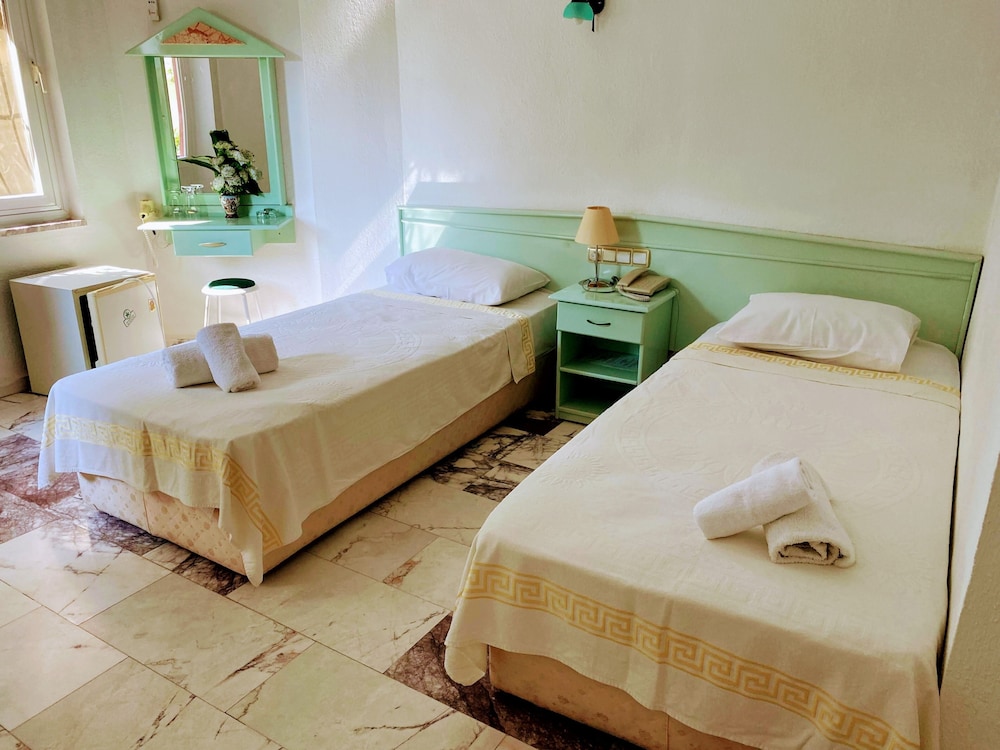 Mandal Inn Hotel 14/50