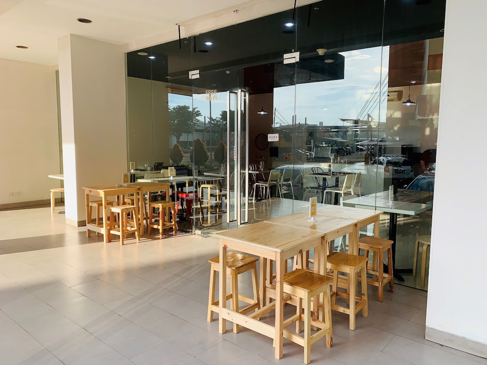 Monoloog Hotel Bekasi 15/19