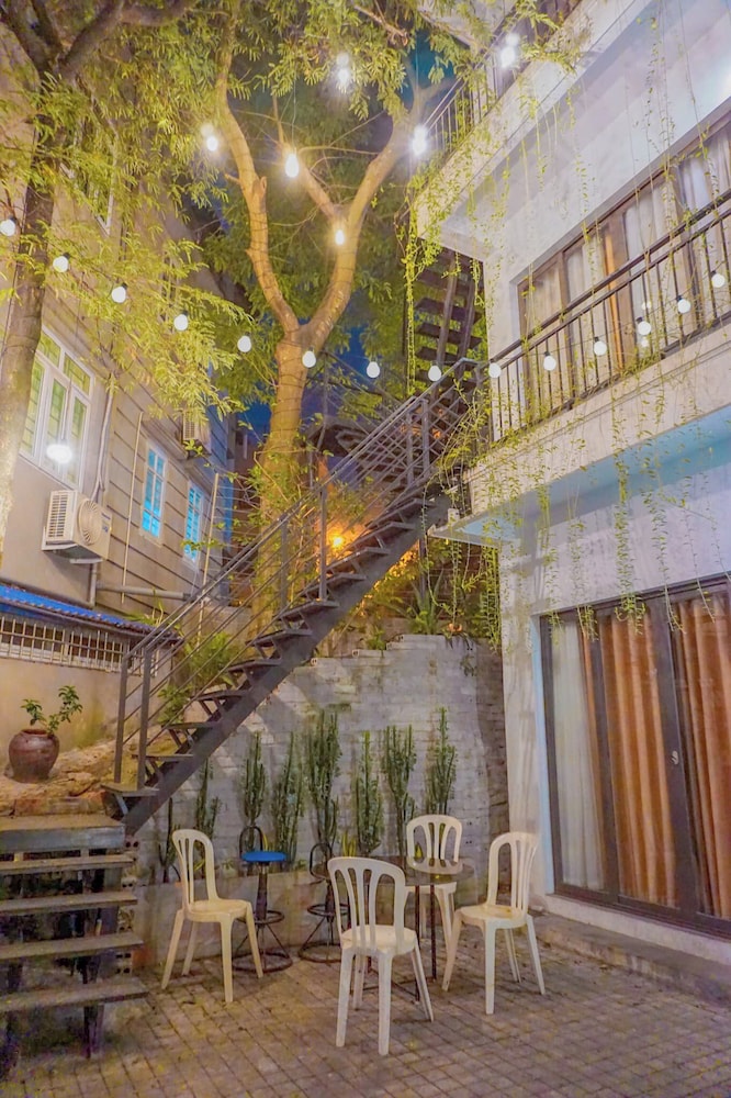 The Bay - Ha Long Homestay 37/40
