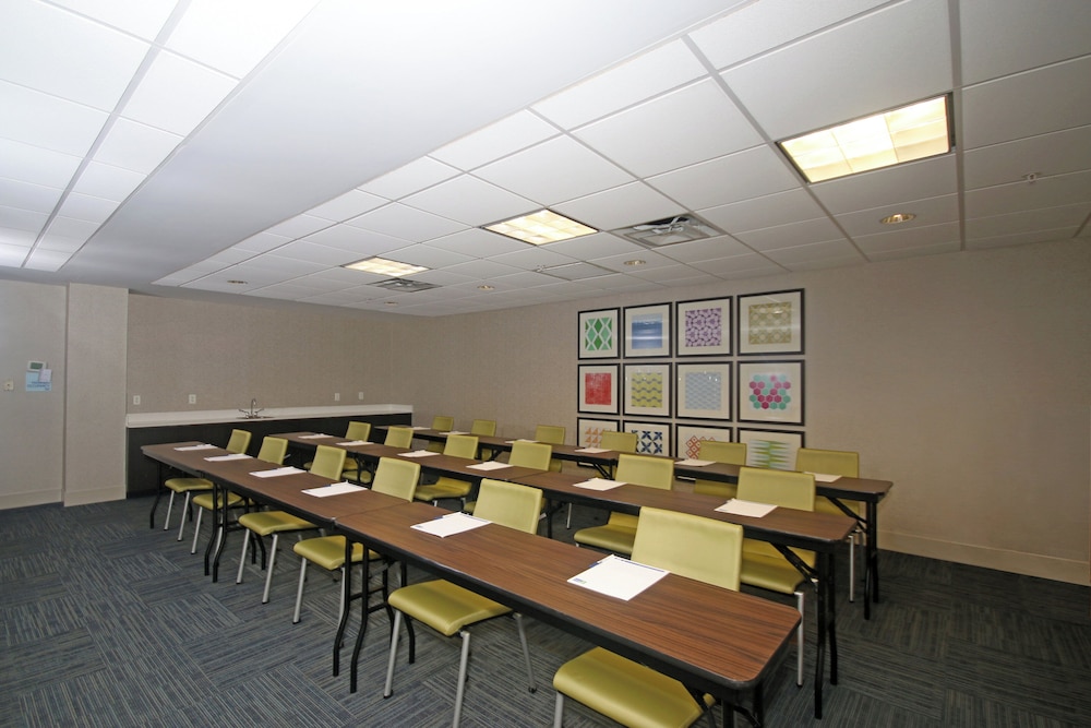 Holiday Inn Express Troutville - Roanoke North 56/60