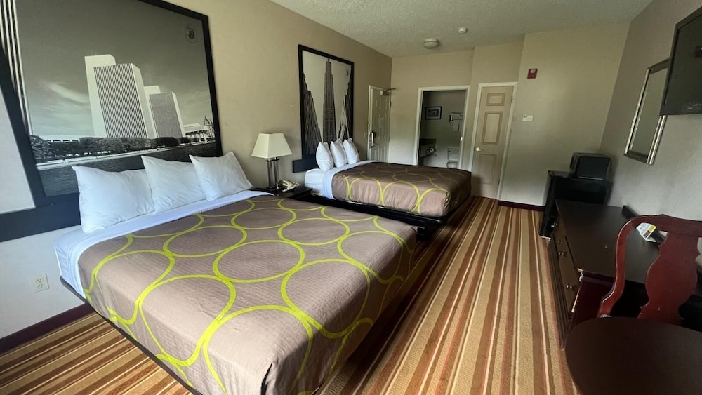 Super 8 by Wyndham Albany 6/51