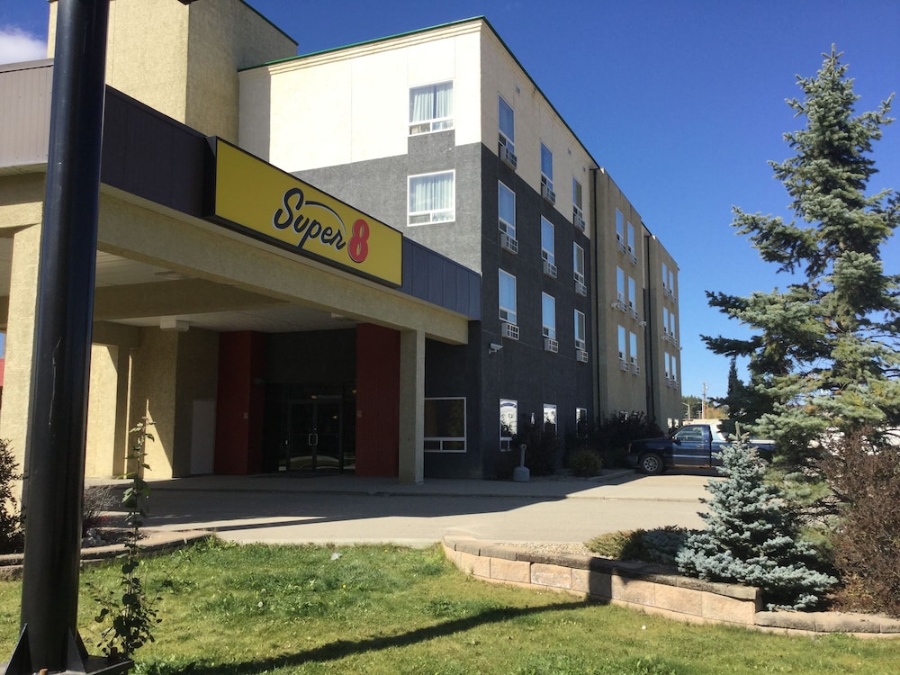 Super 8 by Wyndham Edson 1/25