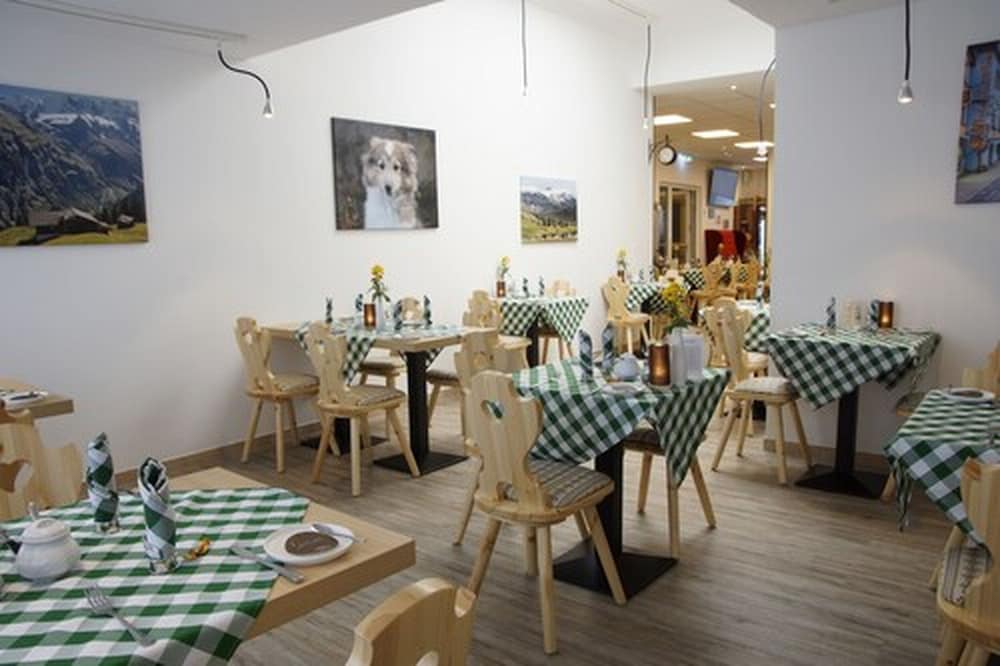Hotel And Restaurant Edel Weiss Bremen 50/71