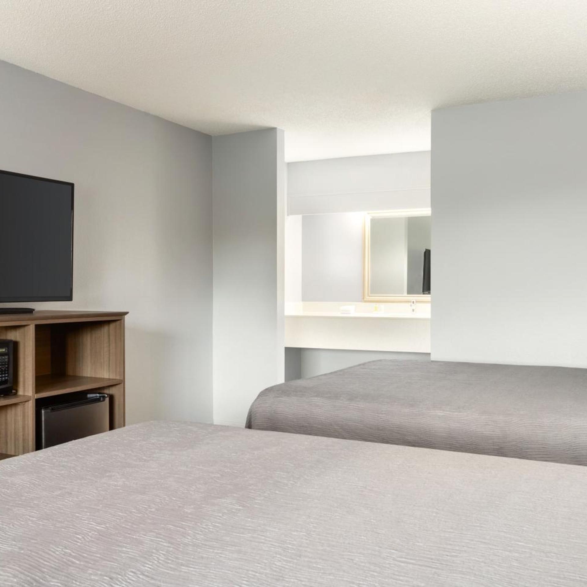 Home Inn & Suites Orlando-Apopka 11/21