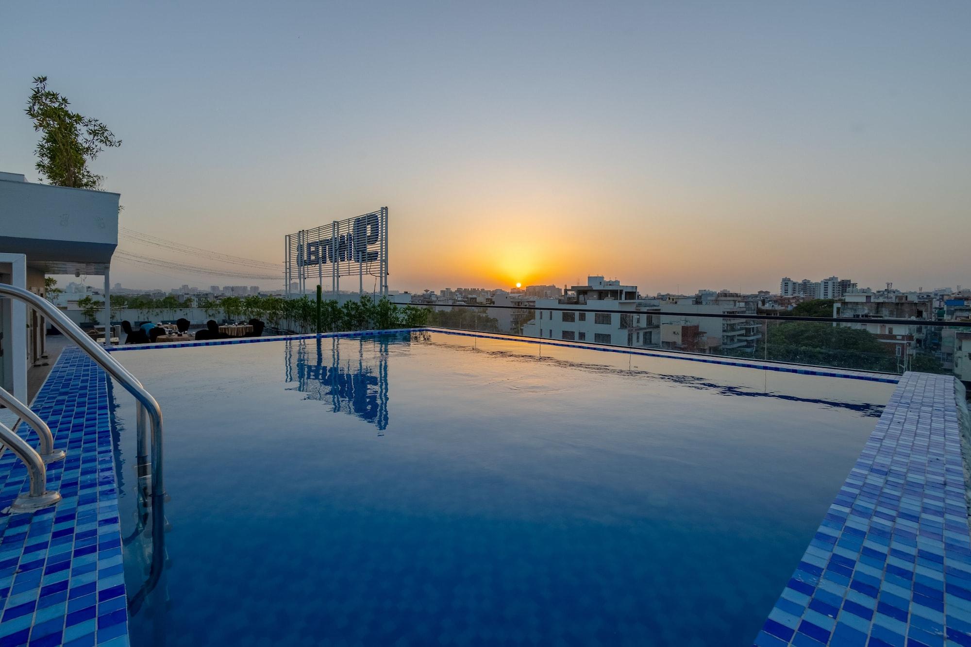Hotel 91 City Centre Sector 52 45/50