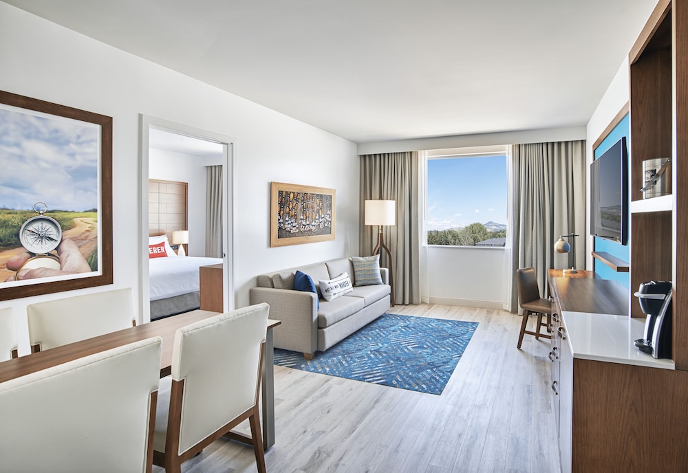 Compass by Margaritaville in Medford 15/38