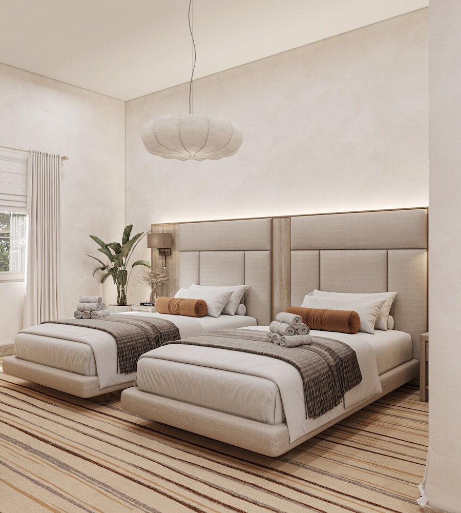 Comfort, Queen Bed
