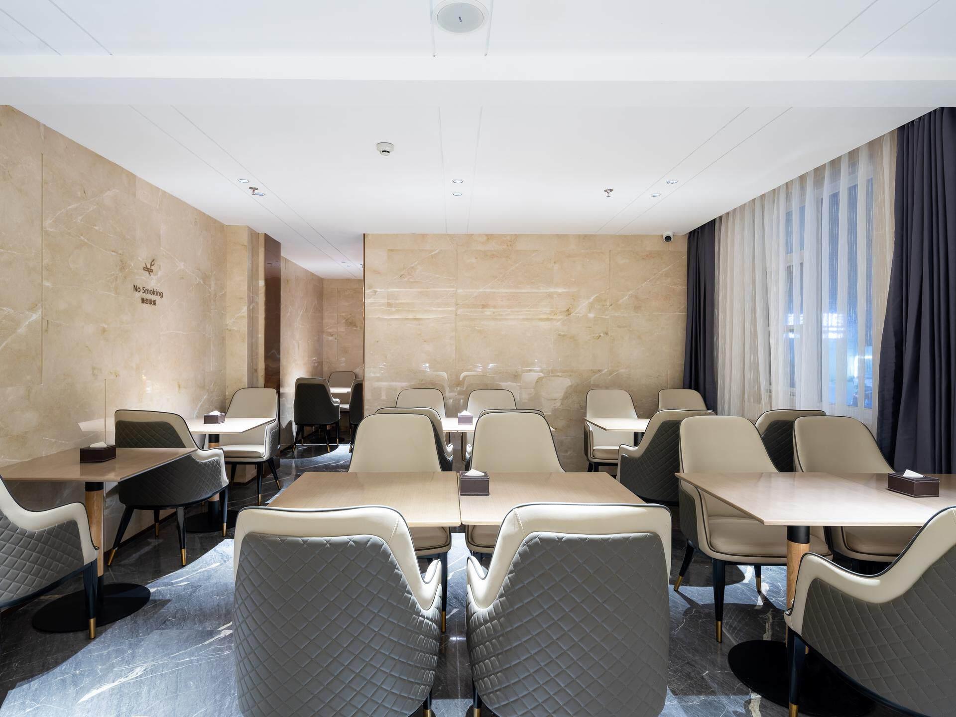 Lavande Hotel (Beijing Gongti Sanlitun) 39/50