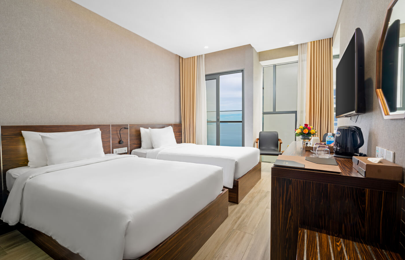 Executive, Twin Beds