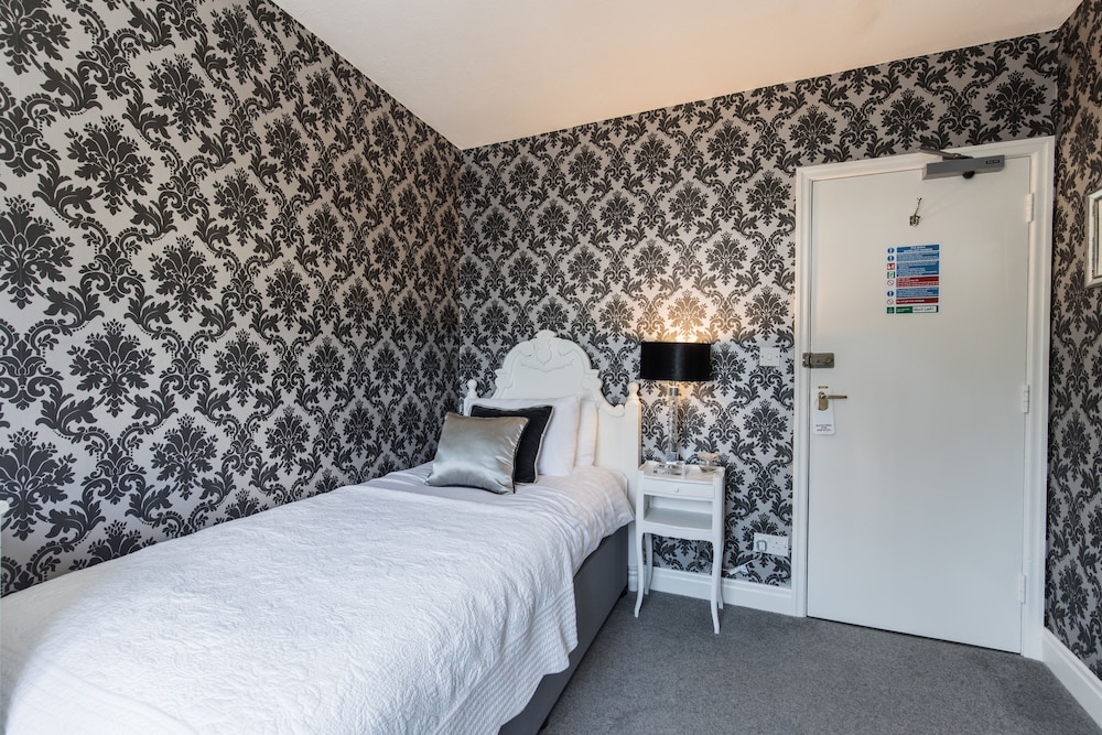 Mount Pleasant Hotel 15/50