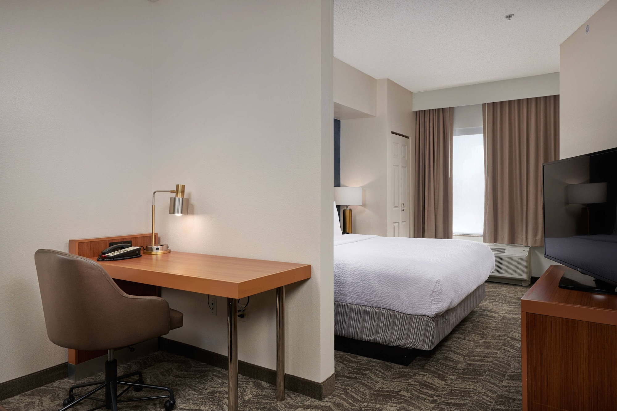 جناح بسرير كينج مع أريكة، SpringHill Suites by Marriott Baton Rouge North/Airport 3/4
