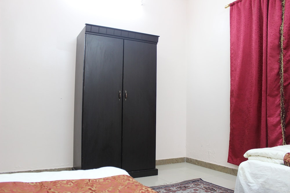 العييري للوحدات السكنية 2(Al Eairy Furnished Apartments Al Bahah 2) 49/61