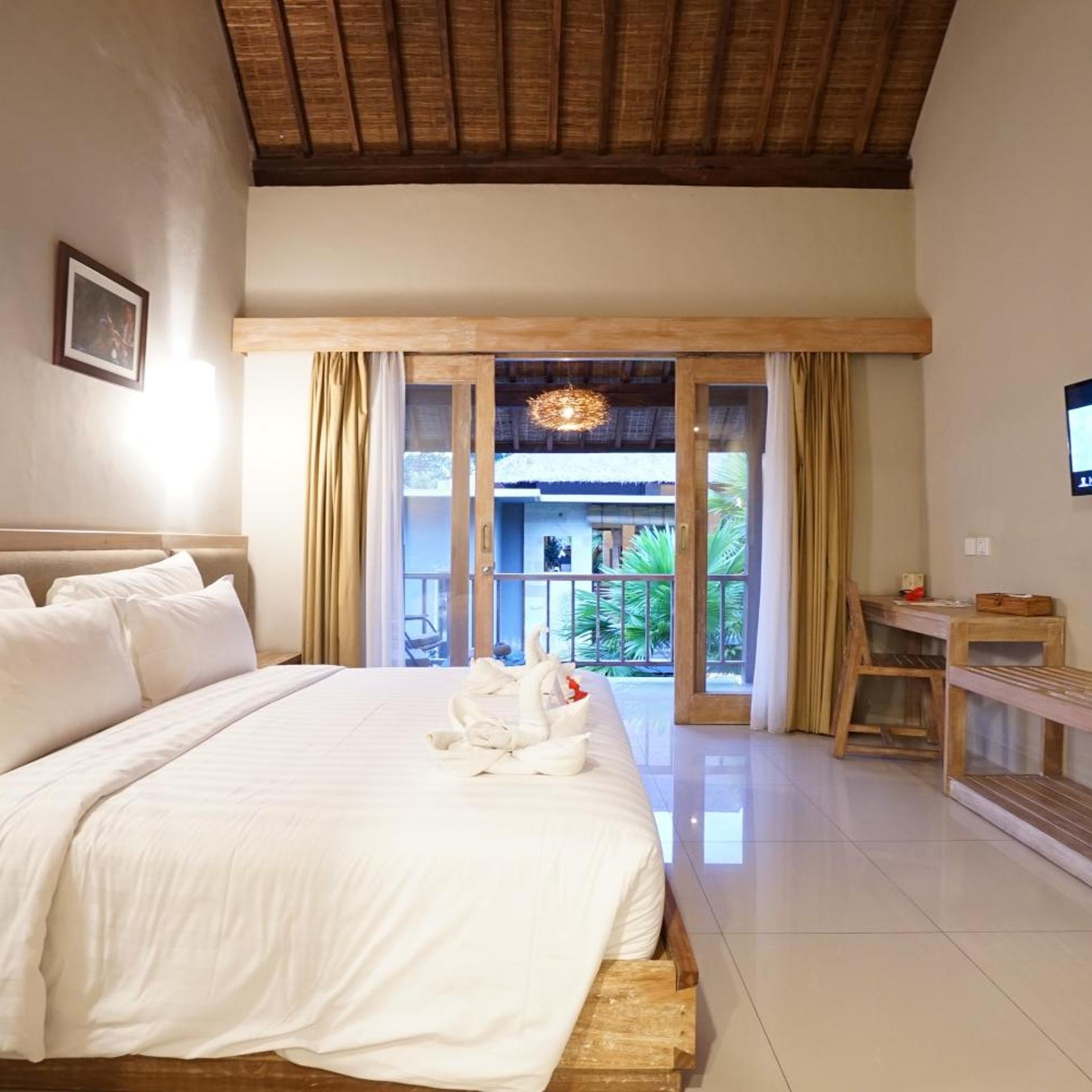 DELUXE, DOUBLE BED