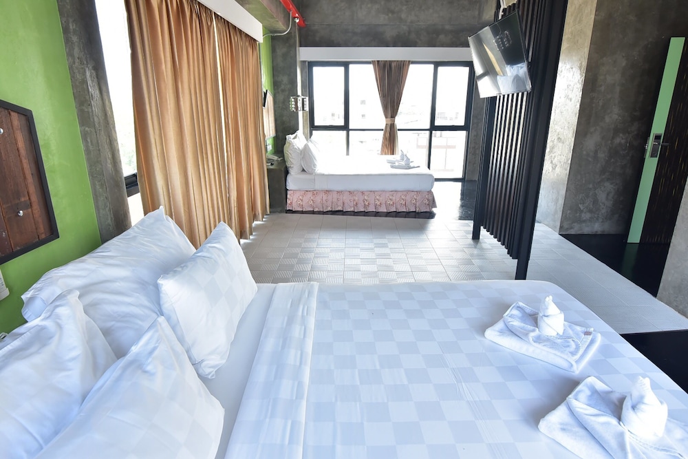 Ps Extra Hotel 18/72