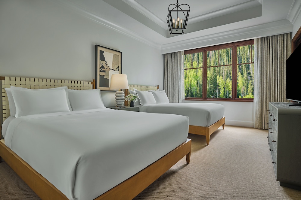 ROOM, MULTIPLE BEDS, PEAK VIEW