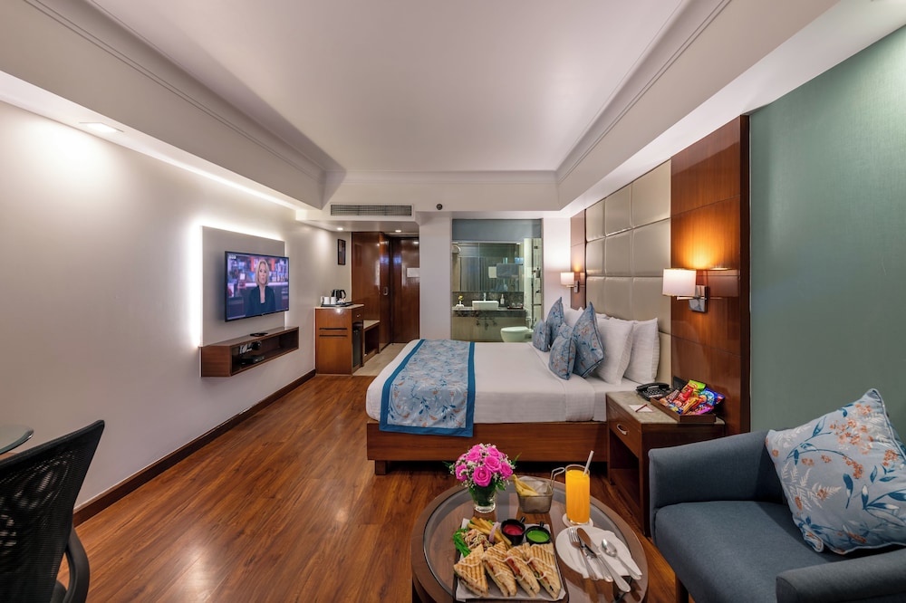 Lords Plaza Jaipur 23/42