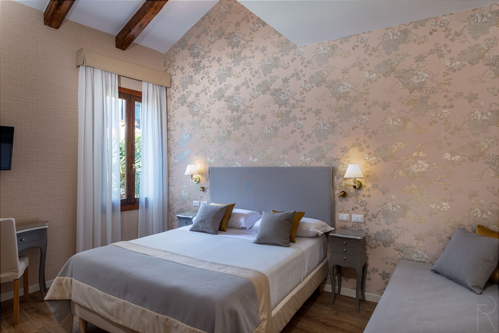 Villa Rosa 19/49