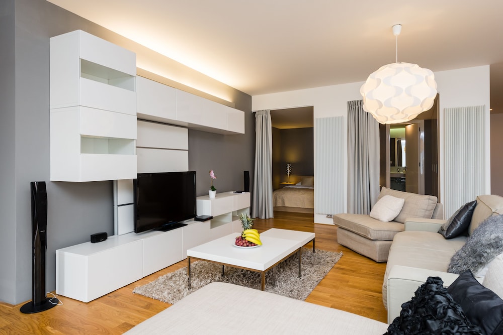 Empirent Apartments 28/50