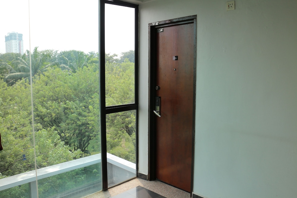 Subang Valley Hotel 46/59