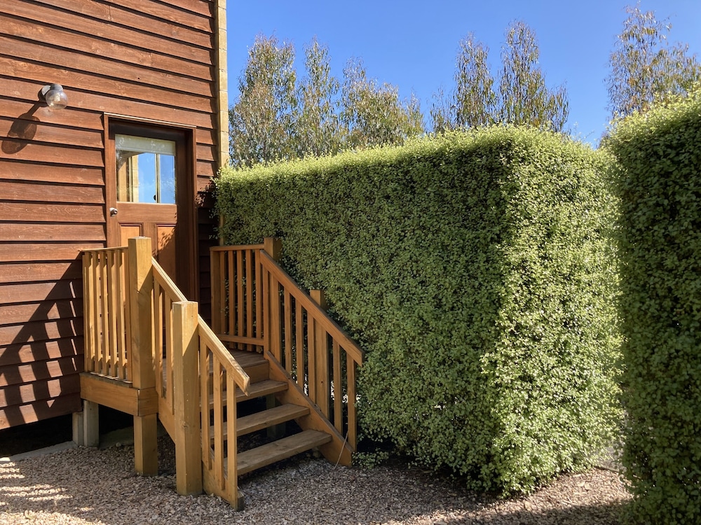 DAYSY HILL COUNTRY COTTAGES 27/50